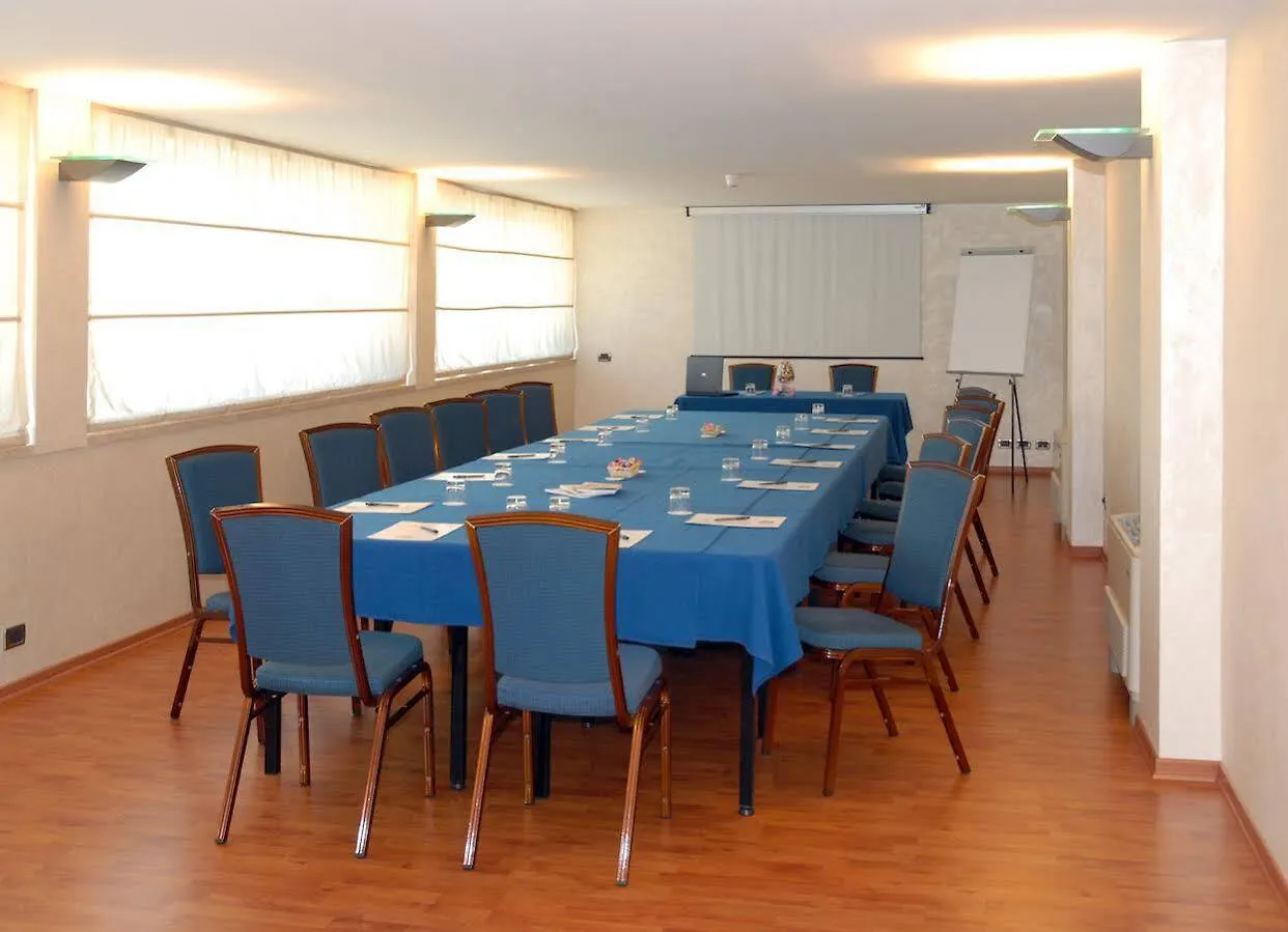 San Giorgio, Sure Hotel Collection By Best Western Forlì 4*,  Italië