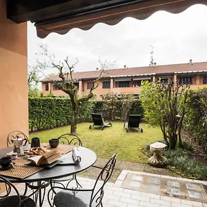 bright-apartments-sirmione-giardino-pool.it-lombardy.com/